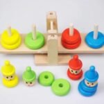 ⁦Pyramide clown à empiler en bois⁩ - الصورة ⁦4⁩