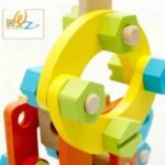 ⁦Boîte à outils en bois – vis, écrous et assemblage⁩ - الصورة ⁦4⁩