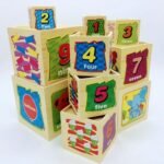 ⁦Tour de cubes avec formes à encastrer en bois⁩ - الصورة ⁦8⁩
