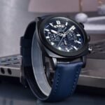 ⁦Montre Homme BENYAR 5205 Chronographe 43 mm – Boîtier Noir, Cadran Bleu⁩ - الصورة ⁦4⁩