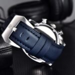 ⁦Montre Homme BENYAR 5205 Chronographe 43 mm – Cadran Bleu, Boîtier Argenté, Bracelet Bleu⁩ - الصورة ⁦4⁩