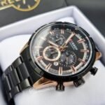 ⁦Montre Homme CURREN 83055 Chronographe – Noir et Doré, Bracelet Acier Noir⁩ - الصورة ⁦2⁩