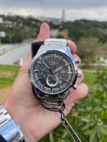 ⁦Montre Homme CURREN 83055 Chronographe – Cadran Noir, Bracelet Acier Argenté⁩ - الصورة ⁦7⁩