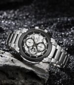 ⁦Montre Homme NAVIFORCE NF8071 Chronographe – Acier Argenté, Lunette Noire⁩ - الصورة ⁦3⁩