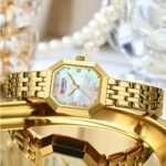 ⁦Montre Femme CURREN 9108 – Boîtier Octogonal Doré, Cadran Blanc⁩ - الصورة ⁦2⁩