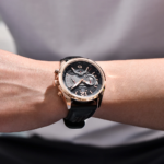 ⁦Montre Homme BENYAR 5171 Style Militaire – Boîtier Or Rose, Bracelet Noir⁩ - الصورة ⁦3⁩