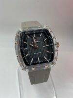 ⁦Montre Femme NAVIFORCE NF7124 Carrée – Boîtier Transparent, Bracelet Gris⁩ - الصورة ⁦5⁩