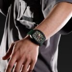 ⁦Montre Homme NAVIFORCE NF8052 Chronographe Carré – Bracelet Vert⁩ - الصورة ⁦4⁩