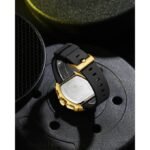 ⁦Montre Homme NAVIFORCE NF8070 Chronographe Tonneau – Doré, Silicone Noir⁩ - الصورة ⁦5⁩