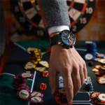 ⁦Montre Homme CURREN 8410 Chronographe 48 mm – Cadran Noir Bleu Rouge, Flancs Or Rose⁩ - الصورة ⁦3⁩