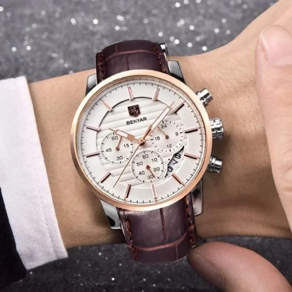 Montre Homme BENYAR 5104 Chronographe – Cadran Blanc, Or Rose, Cuir Marron Foncé