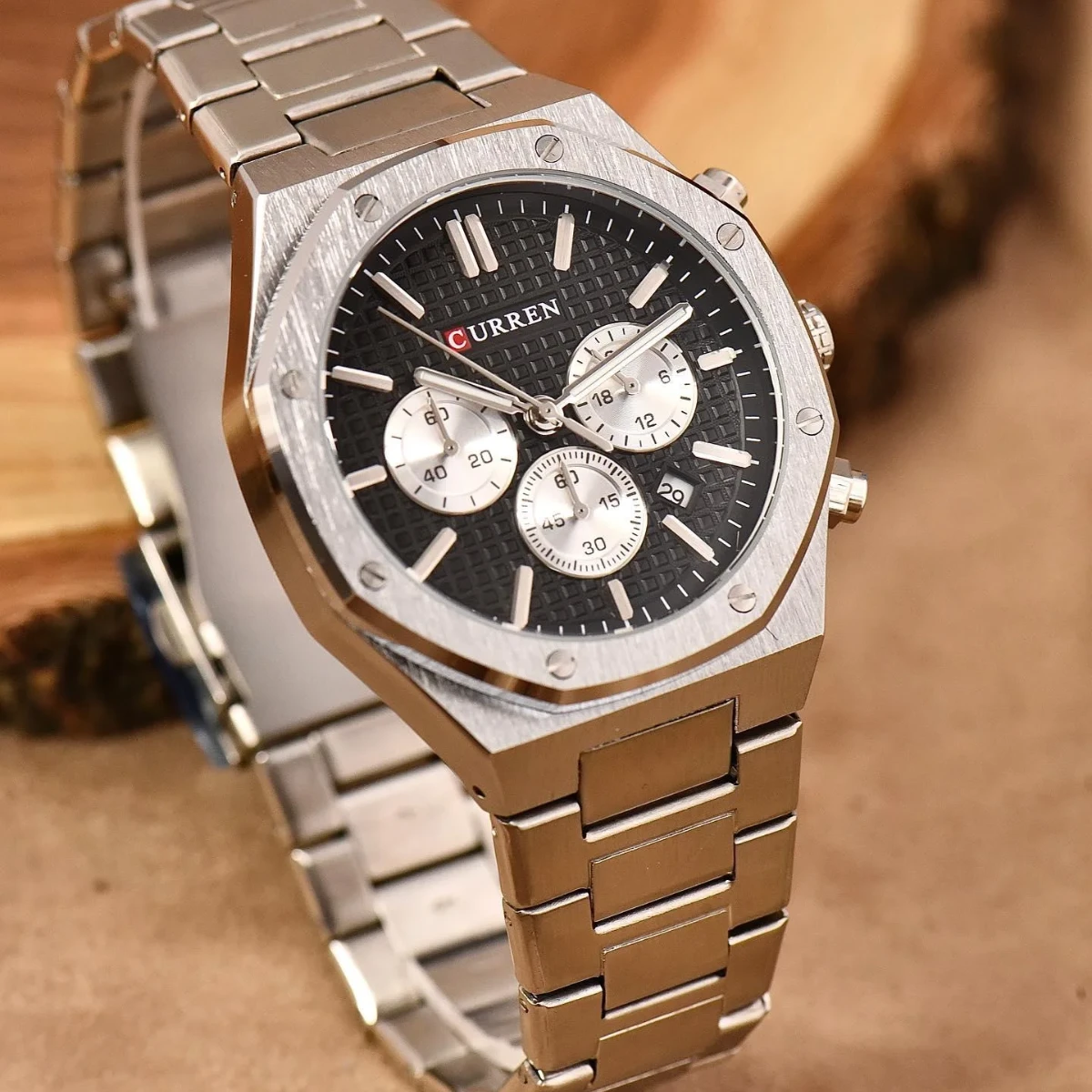 rewak-hd-7233 Montre Homme CURREN 8440 Chronographe – Boîtier Octogonal Argenté, Cadran Noir