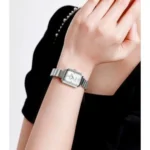 Montre Femme NAVIFORCE NF5050 Rectangulaire – Argentée, Cadran Blanc